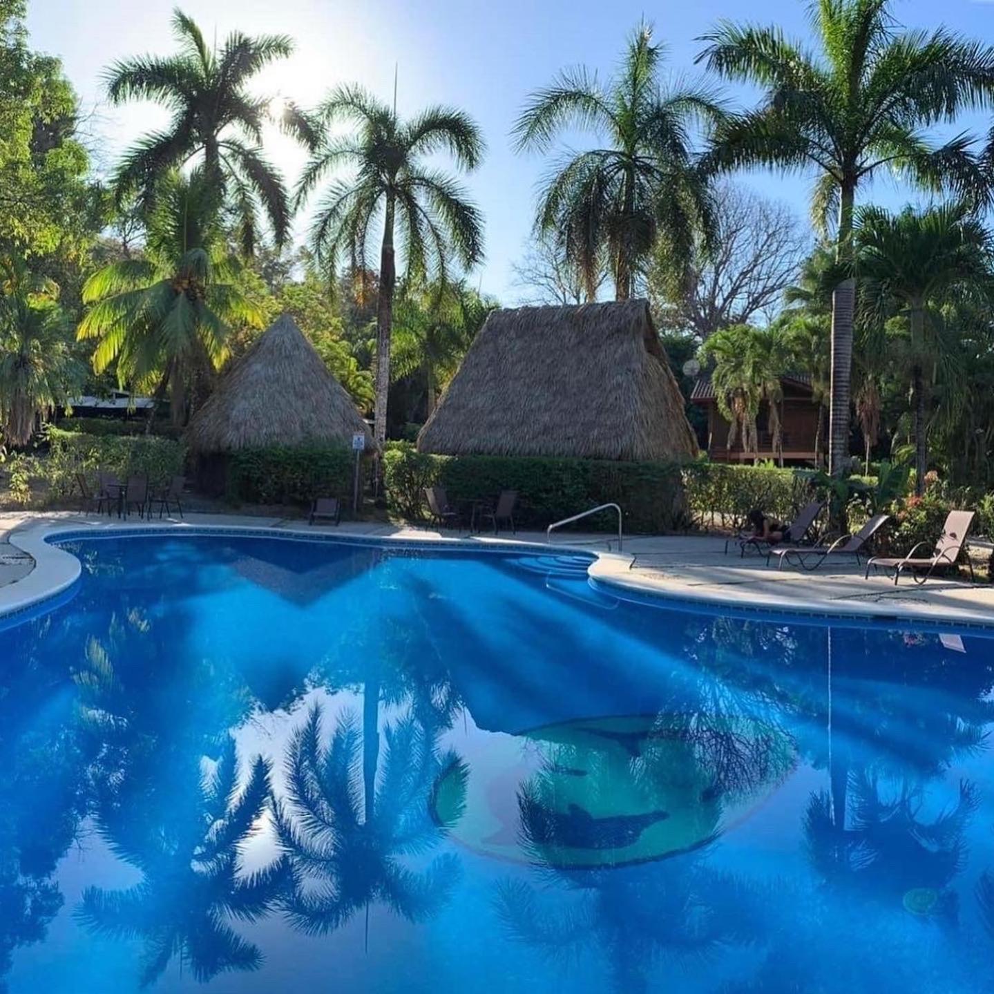 Mal Pais Surf Camp Hotell Playa Santa Teresa  Exteriör bild